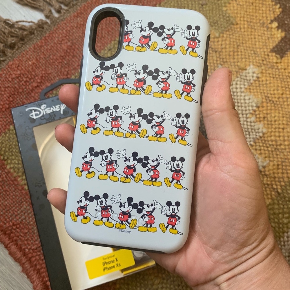 NWOT Disney Otterbox iPhone X Xs Mickey Case